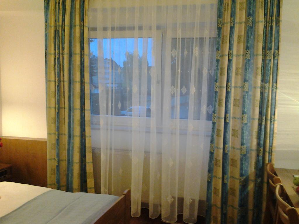 S&L Hotel Neuss Ngoại thất bức ảnh