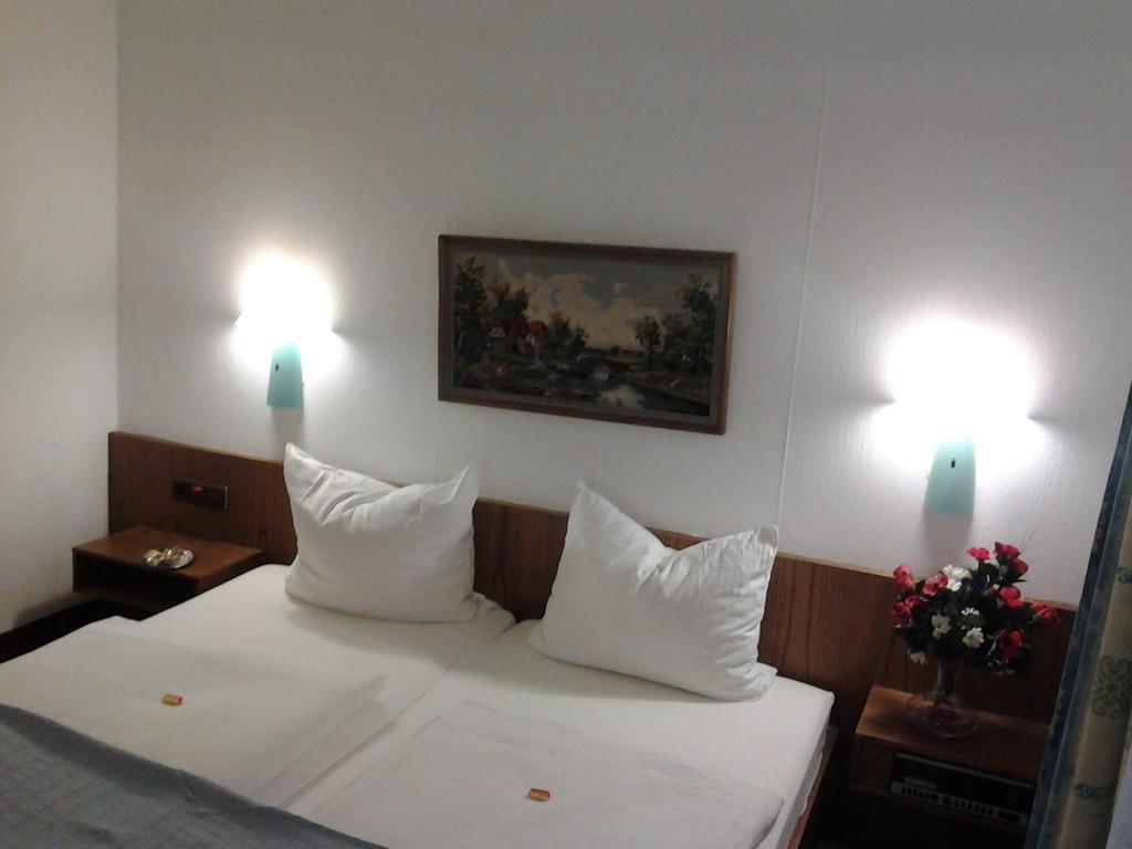 S&L Hotel Neuss Ngoại thất bức ảnh
