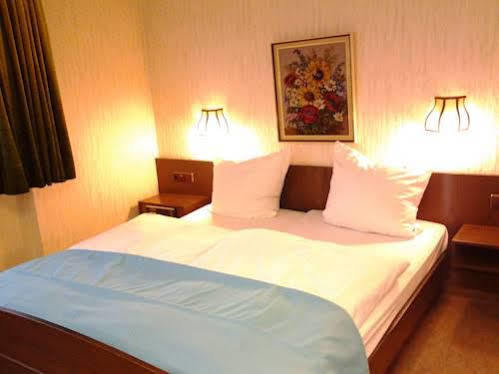 S&L Hotel Neuss Ngoại thất bức ảnh