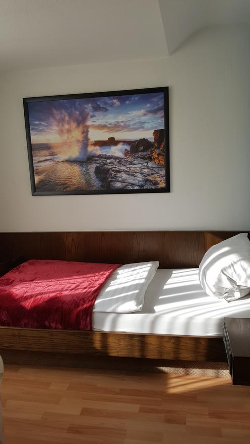 S&L Hotel Neuss Ngoại thất bức ảnh